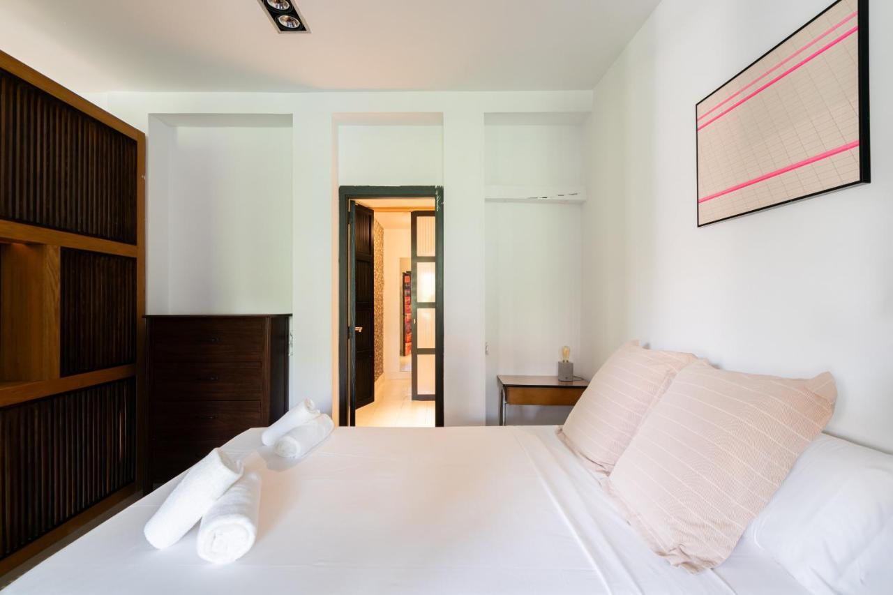 Apartamento En Tirso De Molina Apartment Madrid Bagian luar foto