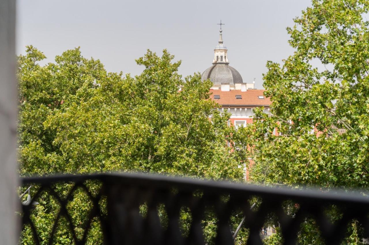 Apartamento En Tirso De Molina Apartment Madrid Bagian luar foto
